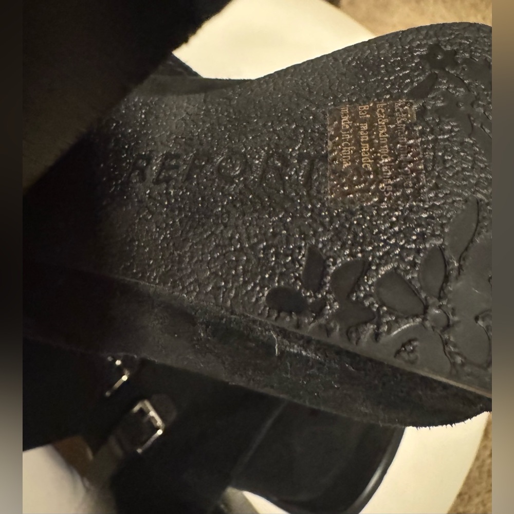 Report Black Heeled Buckle Suede Boots - Picture 5 of 9